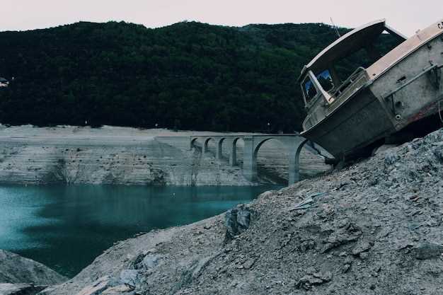 Is it difficult to drive up Lake Mountain?