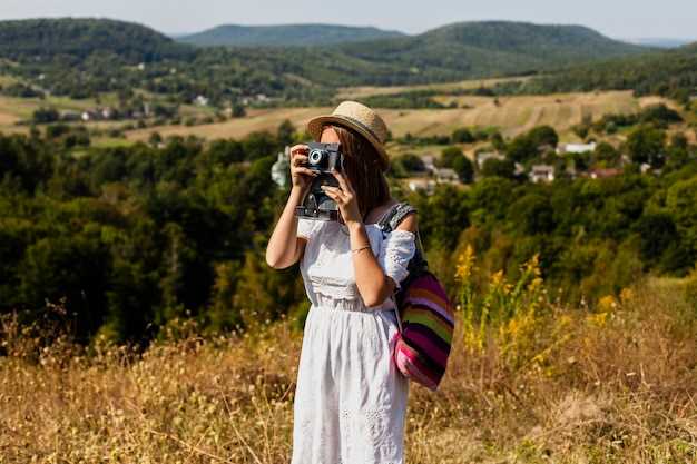 Choosing the Perfect Outfit for the Season