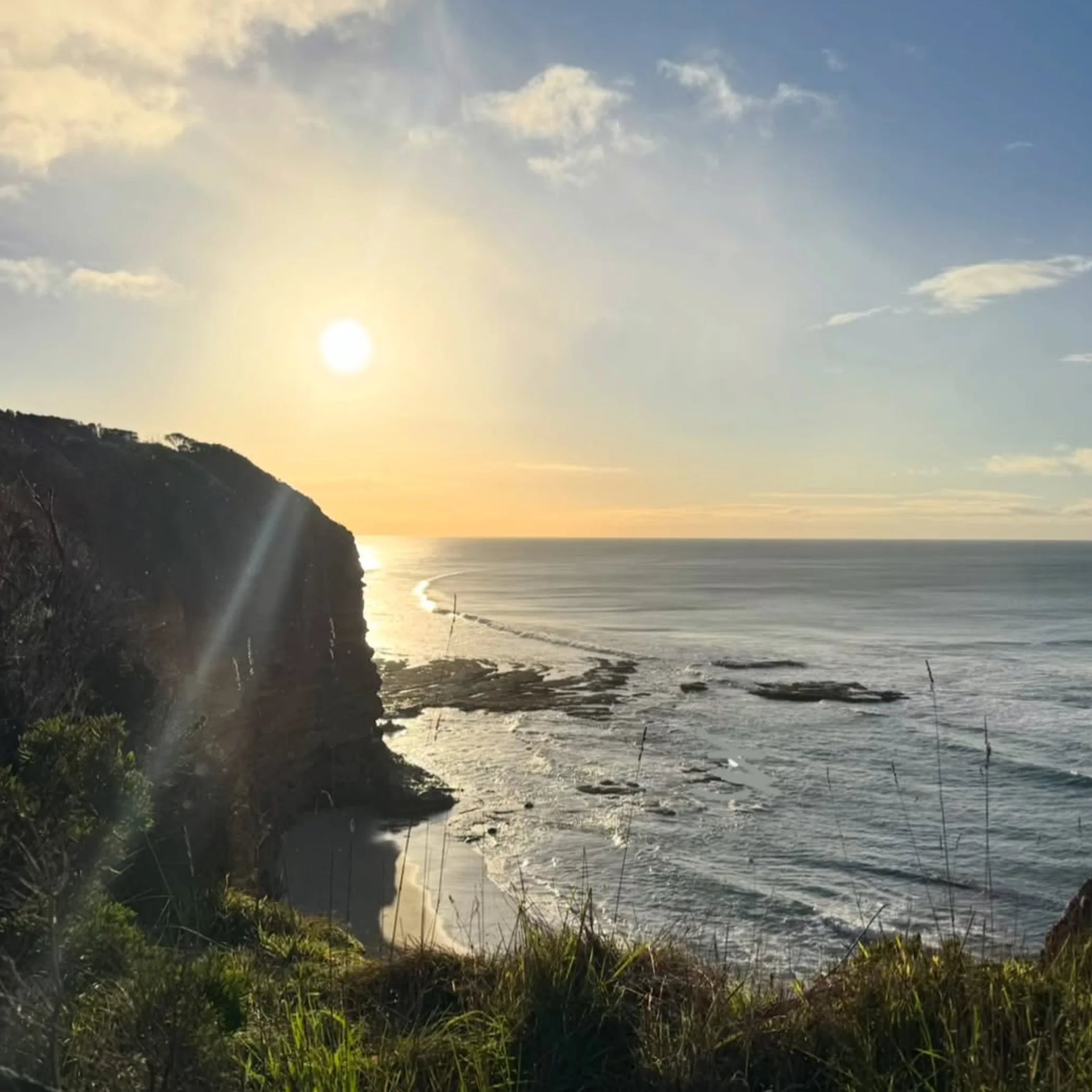 great ocean road coastline at sunrise